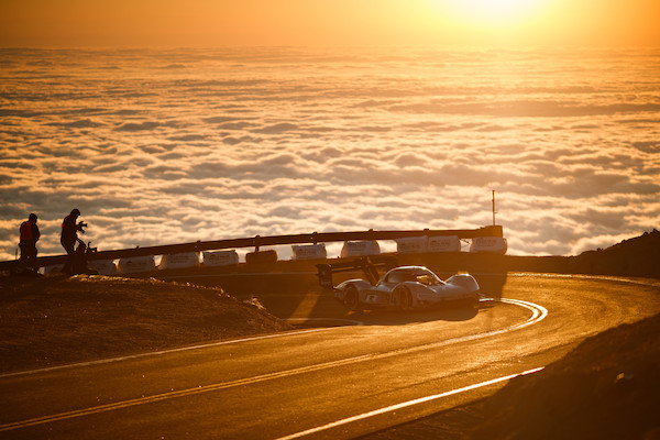 I.D R Pikes Peak bije rekord trasy